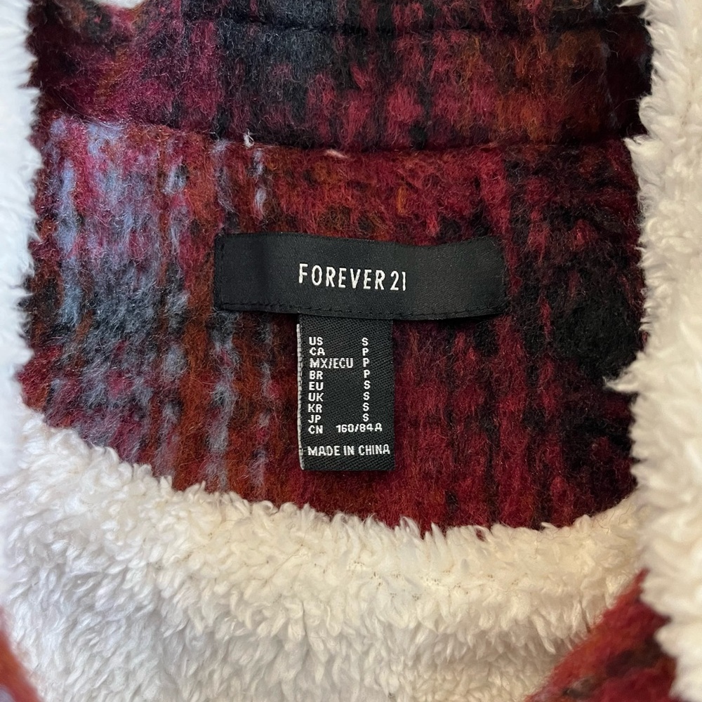 Plaid Sherpa-Lined Trucker Jacket - Picture 9 of 16